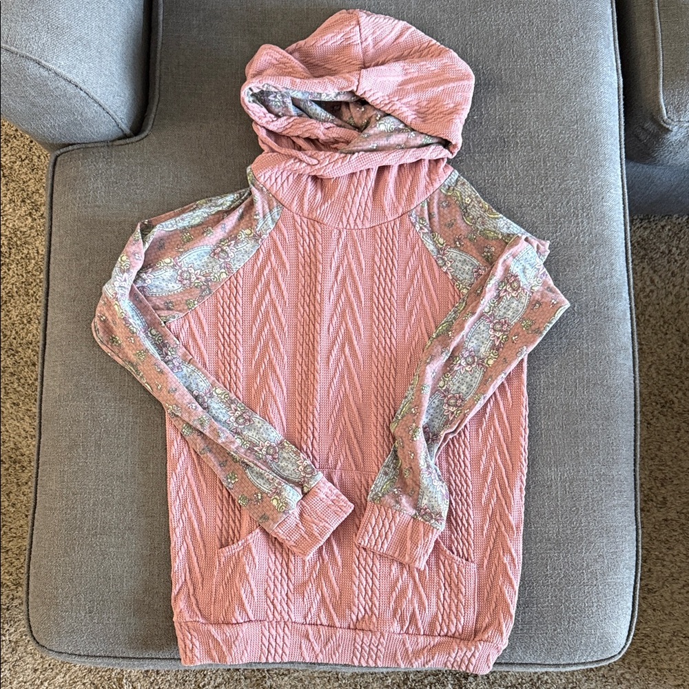 7th Ray Knit Top with Floral Patterns